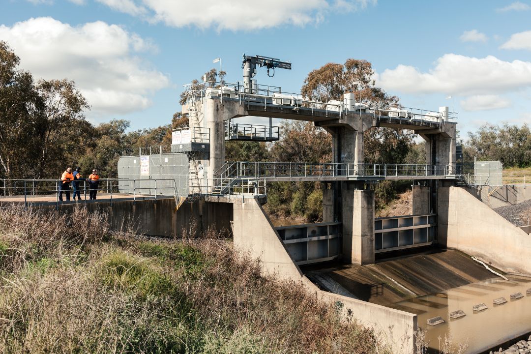 Weir gates